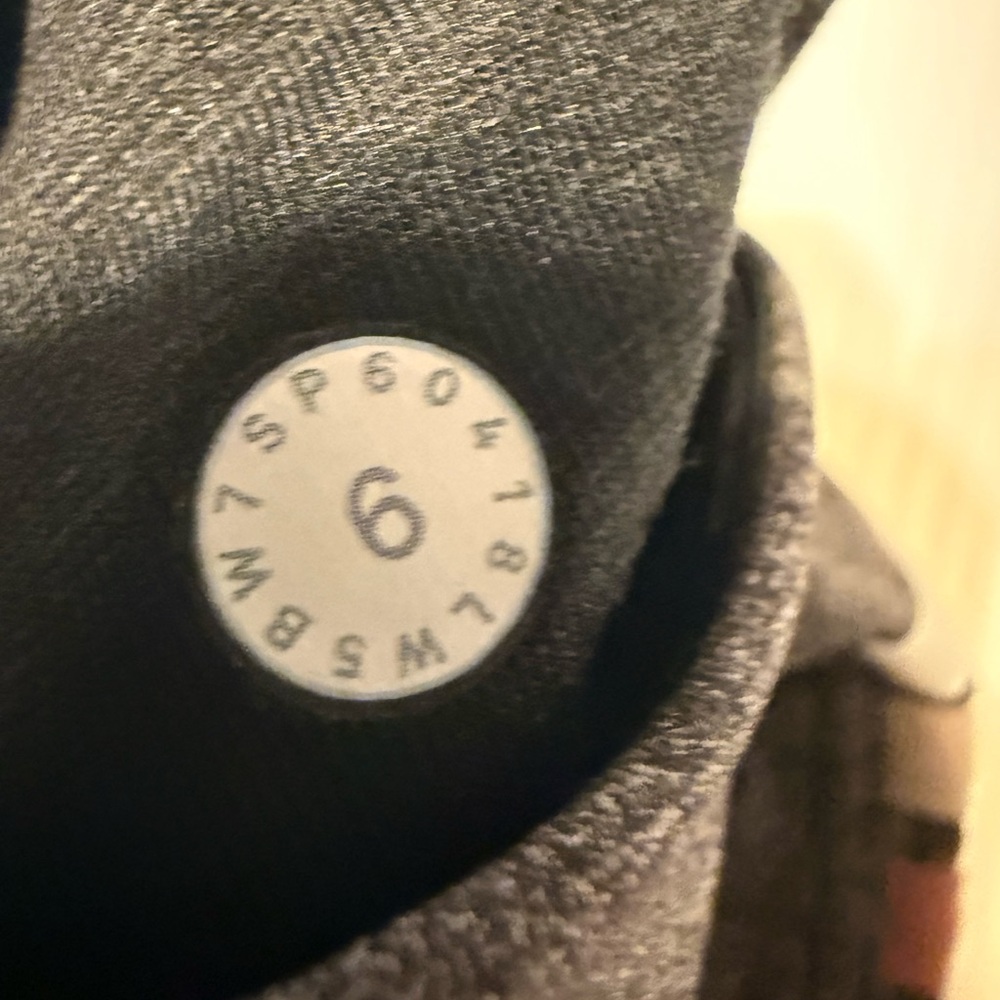 Lululemon Align Full-Length Leggings - Size 6 - Picture 3 of 5